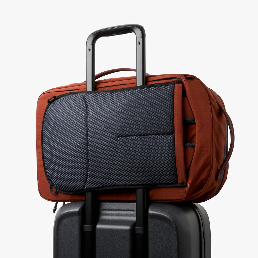 Bellroy Lite Travel Pack 30L (carry-on backpack, travel pack with laptop pocket, interior packing cells and tuck-away straps) - Clay