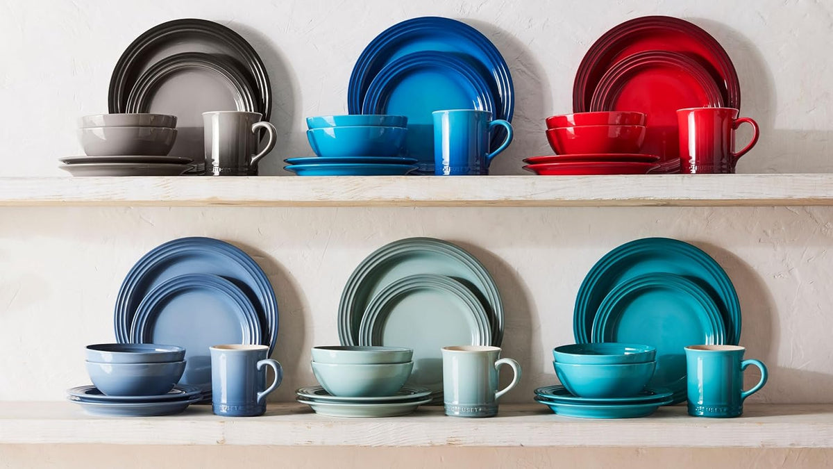 Le Creuset Stoneware Dinnerware Set, 16 pc., White