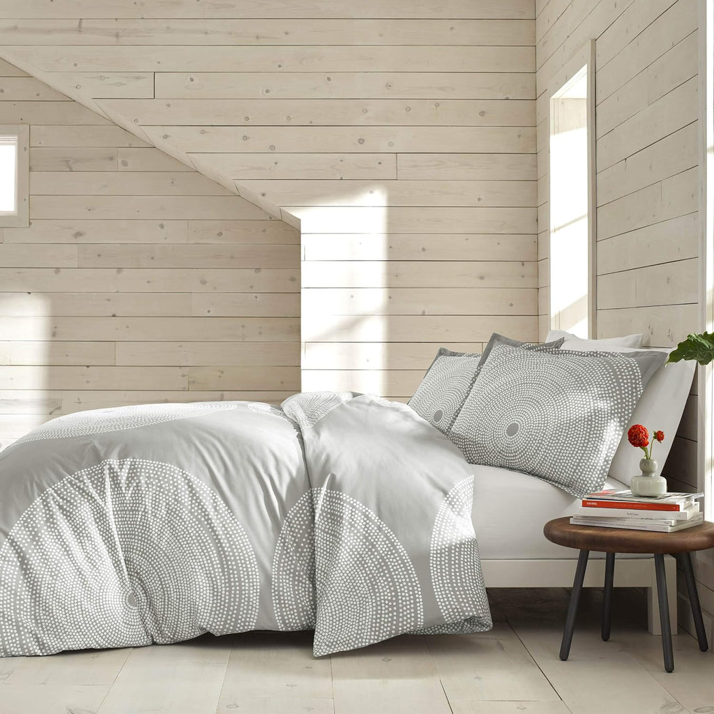 Marimekko - Queen Comforter Set, Smooth Cotton Percale Bedding with Matching Shams, Medium Weight Home Decor (Fokus Grey, Queen)