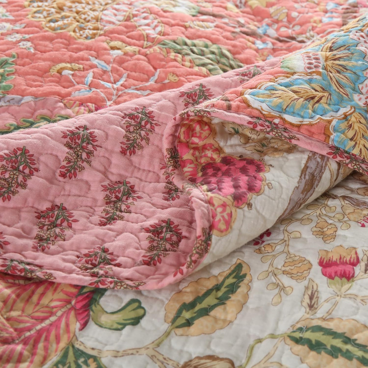 Etwel 100% Cotton Patchwork King Size Quilt Set - Lightweight Breathable Reversible Bedspread for Hot Sleepers, Farmhouse Floral Bedding Set with 2 Pillow Shams for All Season (106'x94', Pink Floral)