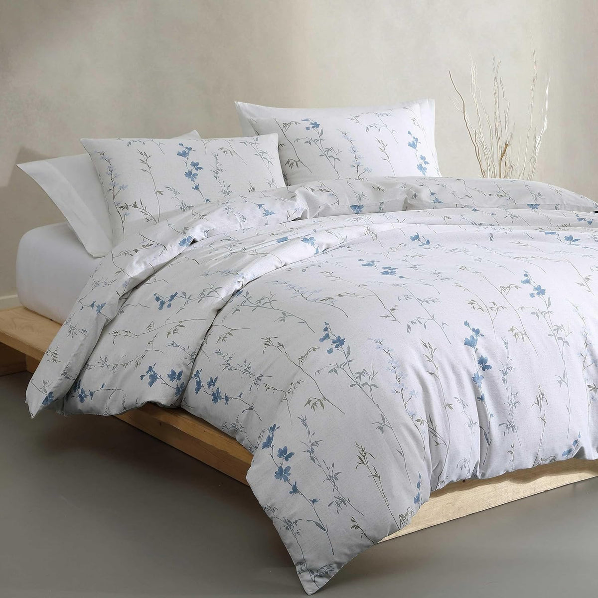 Calvin Klein - King Comforter Set, Cotton Floral Bedding with a Naturally Soft Feel, 3 Piece Bed Set with Matching Pillowcases (Wildflower Beige)