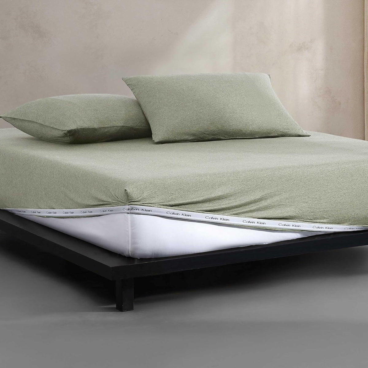 Calvin Klein - Queen Size Sheets Set, Naturally Soft Cotton-Blend Melange Jersey Bedding - Bed Sheets with Matching Pillowcases & Fitted Sheet (Modern Cotton Green)