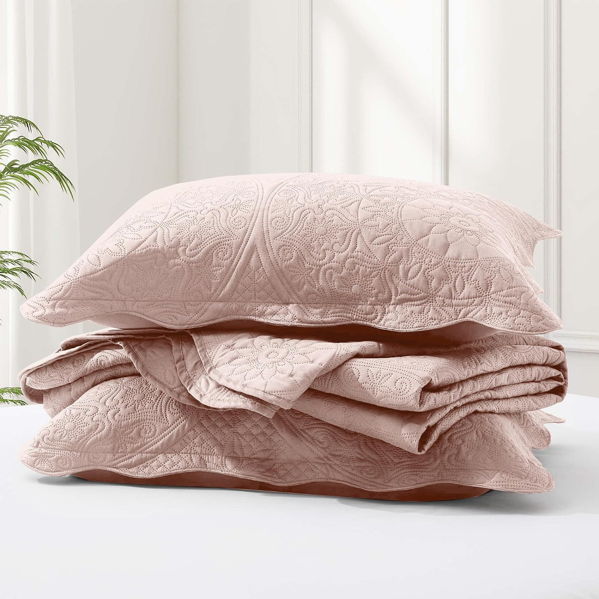 MOONLIGHT20015 10 Pack Twin Quilt Bedding Set (68' x 86') - Bulk Wholesale for Hotels, Guest Bedroom & Airbnbs - Lightweight Microfiber Reversible Floral Embossed Quilts Bedspreads (Baby Pink)