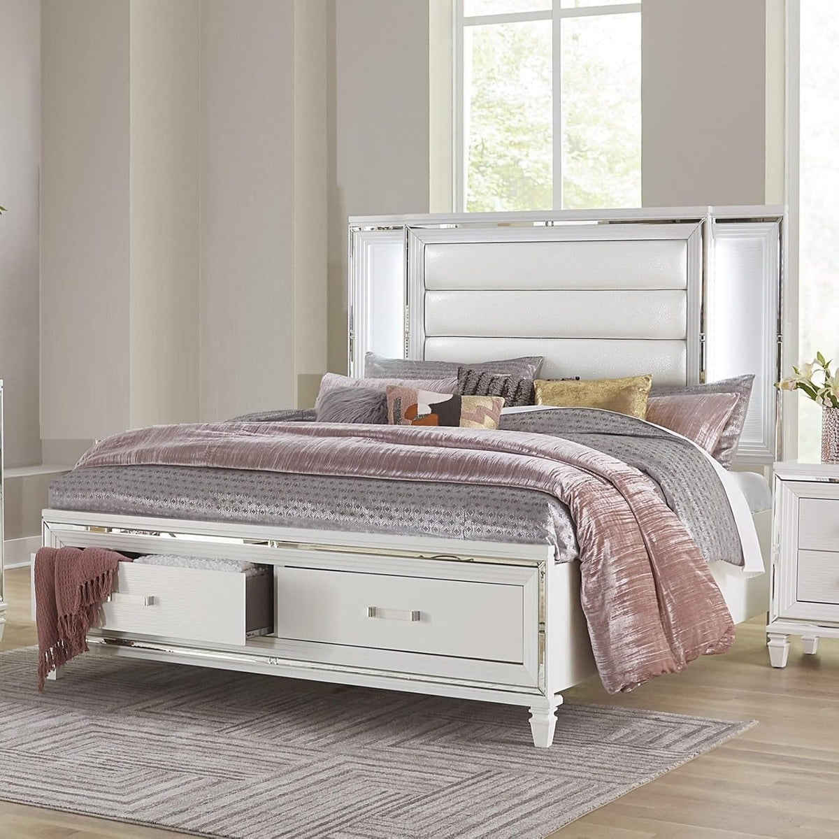 Glam Luxury White Finish 3-Piece Bedroom Set King Size Platform Stoarge Bed and Two Nightstands Tufted LED Headboard Wooden Furniture