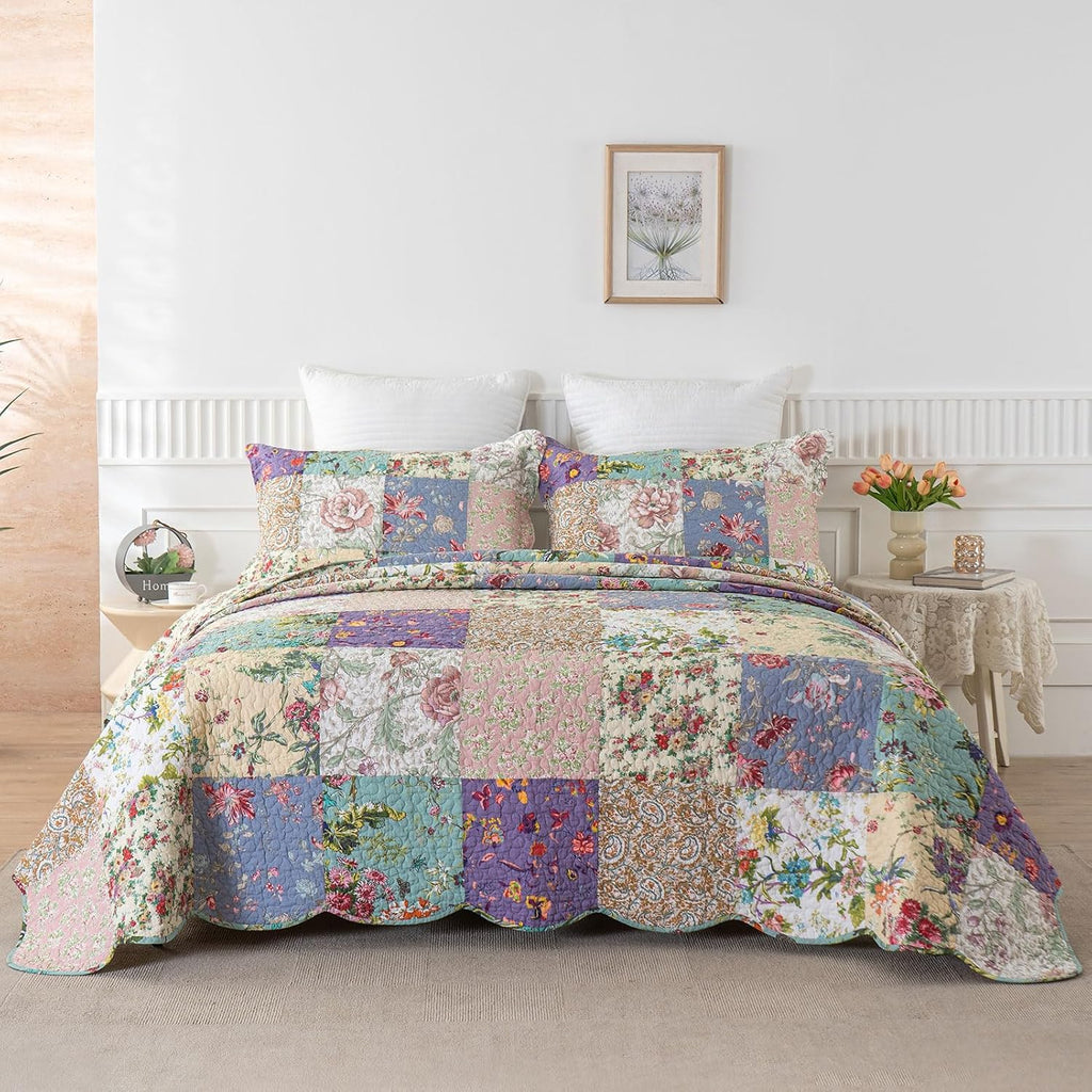YAYIDAY Oversized Queen Quilt Set Patchwork Bedspread (110x118 Inch) - 100% Cotton Reversible Breathable Floral Quilted Coverlet with Pillow Shams Fit All Season