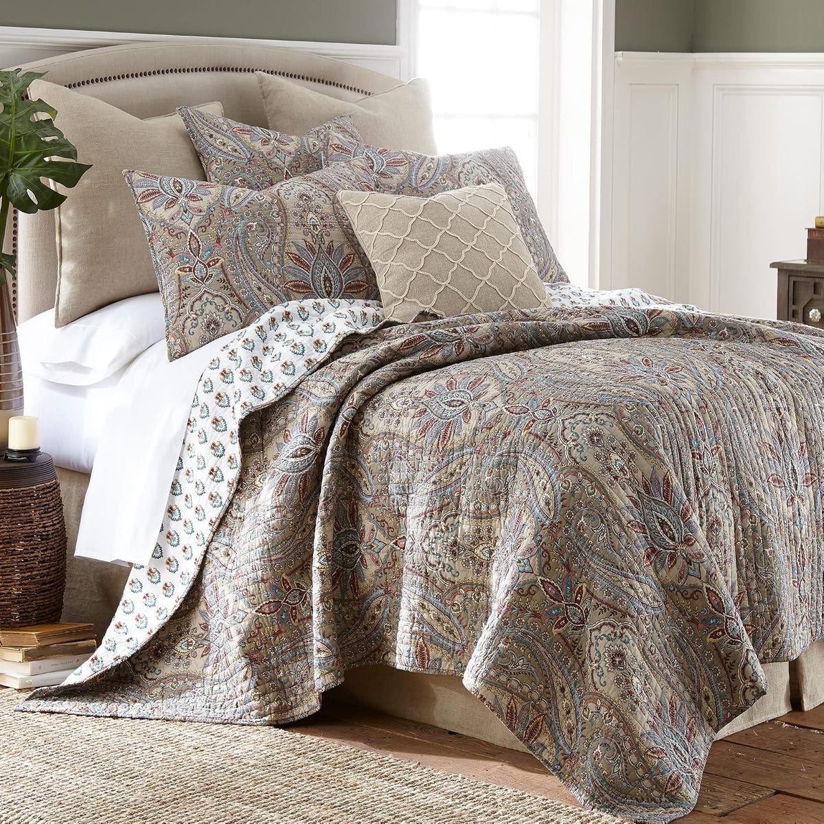 Levtex Home - Kasey Quilt Set - Twin/Twin XL Quilt (68x86in.) + One Standard Pillow Sham (26x20in.) - Paisley - Red, Blue, Beige, Yellow, Black, and White - Reversible - Cotton Fabric