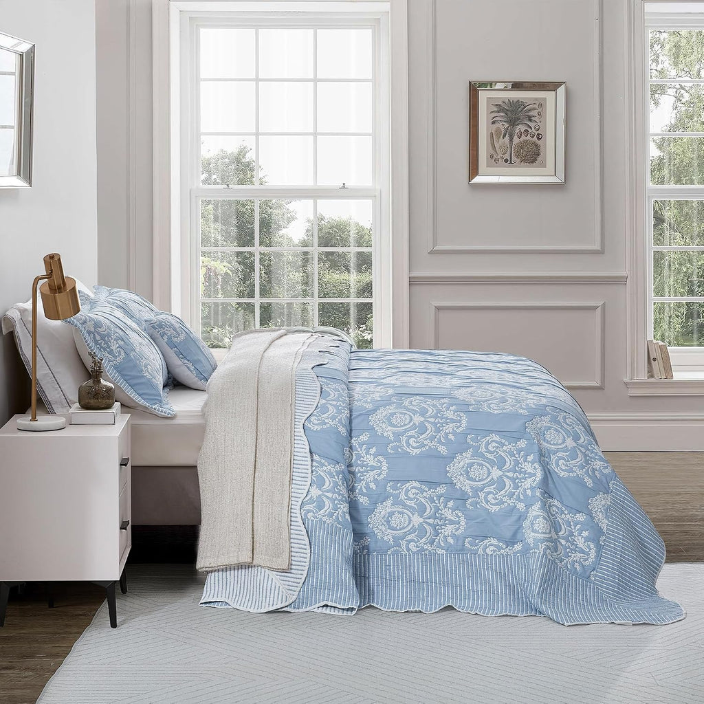 HZ & HY Oversized King Bedspread 128x120 Extra Wide, Jacquard Matelasse Damask Pattern Design, Lightweight, Reversible, 5 Piece, 100% Microfiber, Wathet Blue