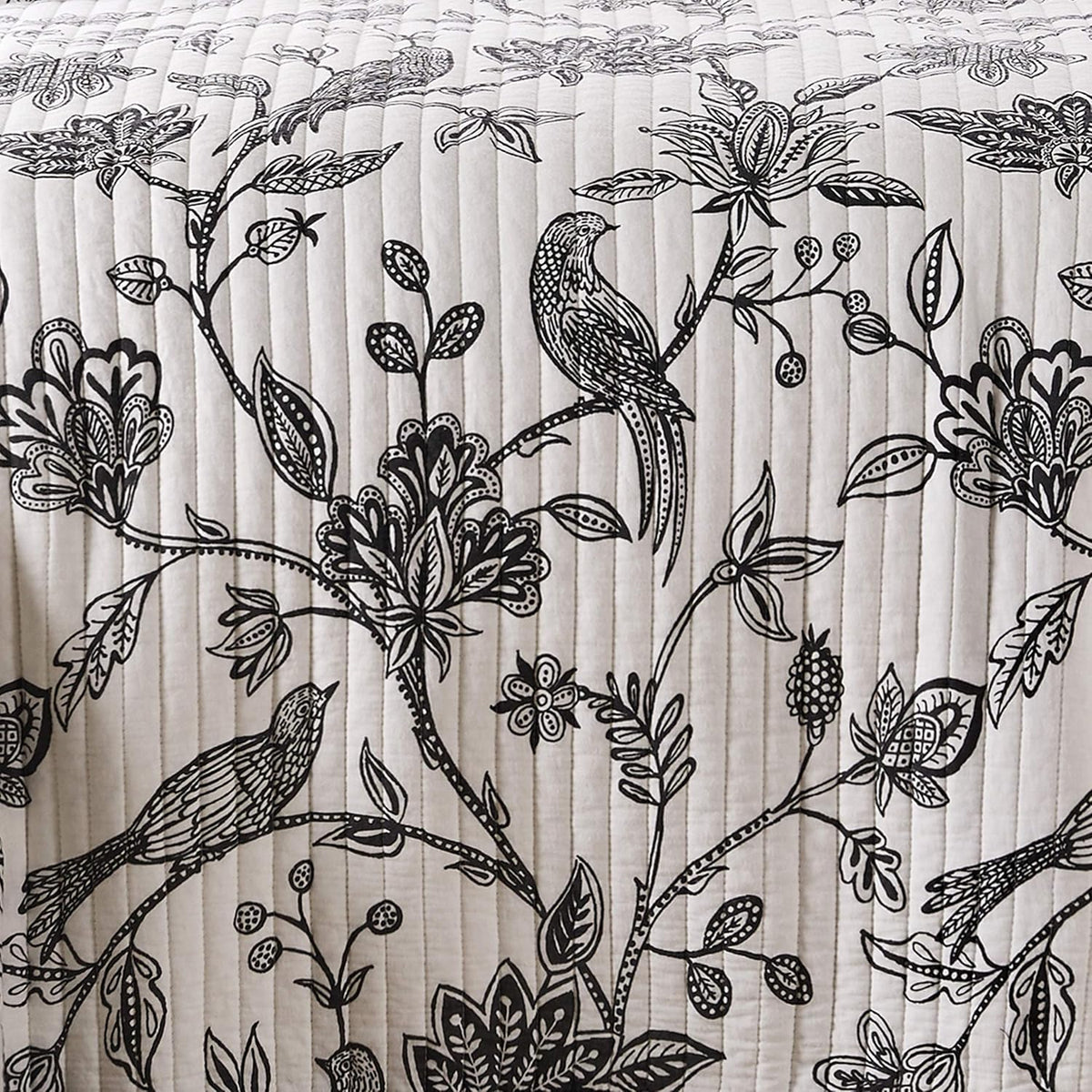 Levtex Home - Tanzie Black Quilt Set - Twin/Twin XL Quilt + One Standard Pillow Sham - Black and White - Quilt (68x86in.) and Pillow Shams (26x20in.) - Reversible - Cotton Fabric