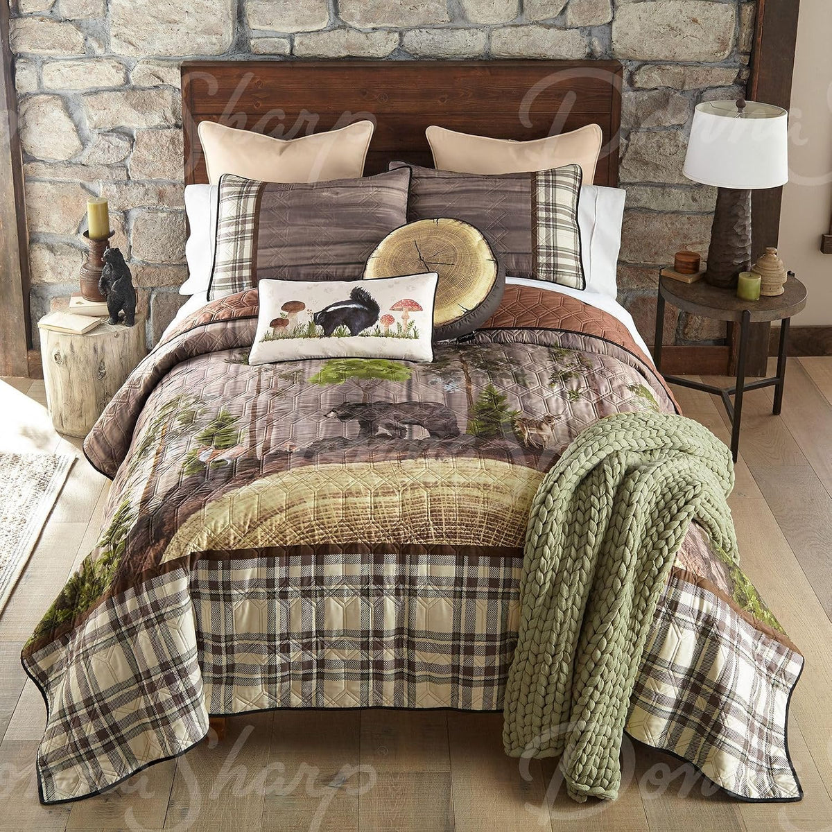 Donna Sharp Wildwood Lodge Polyester Quilt Bedding Set - 3-Piece King Size Quilt Set - Includes 110' x 96' Quilt and 20' x 36' Pillow Shams - Machine Washable