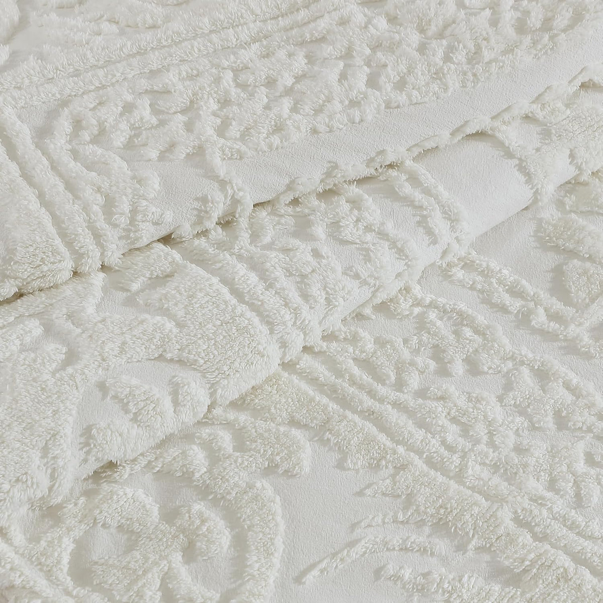 Beatrice Home Fashions Medallion Tufted Chenille Comforter 3-Piece Set, Cotton, All Season Cozy Bedding, Queen, Ivory