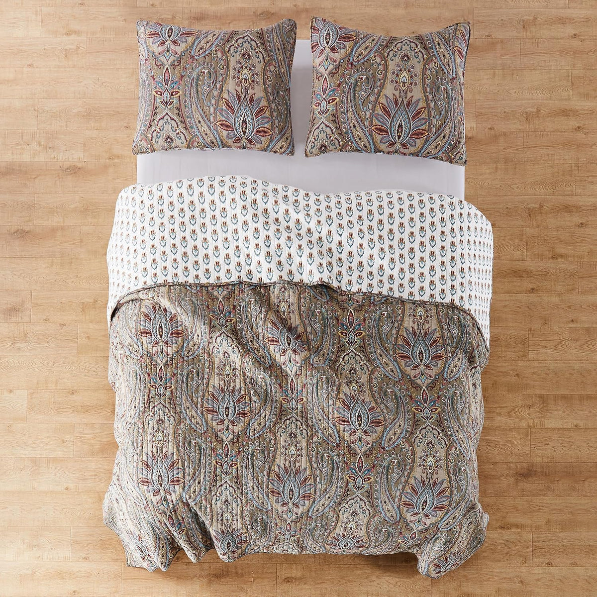 Levtex Home - Kasey Quilt Set - Twin/Twin XL Quilt (68x86in.) + One Standard Pillow Sham (26x20in.) - Paisley - Red, Blue, Beige, Yellow, Black, and White - Reversible - Cotton Fabric