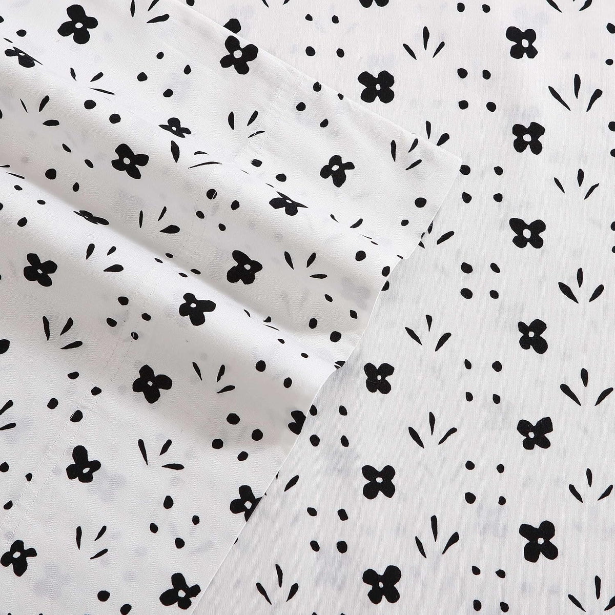 Marimekko - Queen Sheet Set, Premium Cotton Percale Bedding Set with Matching Shams, Lightweight & Breathable Bed Essentials (Kukkaketo Black, Queen)