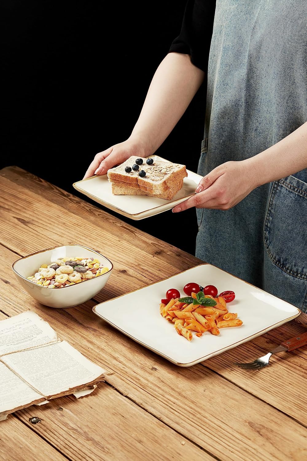 Famiware Ocean Square Plates and Bowls Sets for Kitchen, 16-Piece Dinnerware Sets for 4, Microwave and Dishwasher Safe, Vanilla White