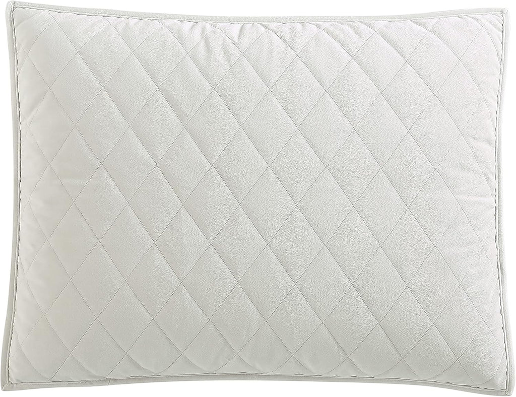 Vera Wang - King Quilt Set, Luxurious Velvet Bedding Set with Matching Shams, Modern Room Essentials (Diamond Velvet Natural Ivory, King)
