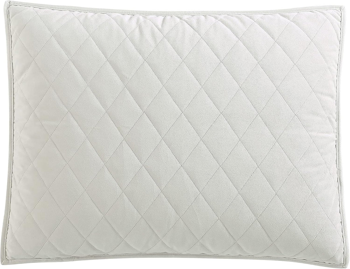 Vera Wang - King Quilt Set, Luxurious Velvet Bedding Set with Matching Shams, Modern Room Essentials (Diamond Velvet Natural Ivory, King)
