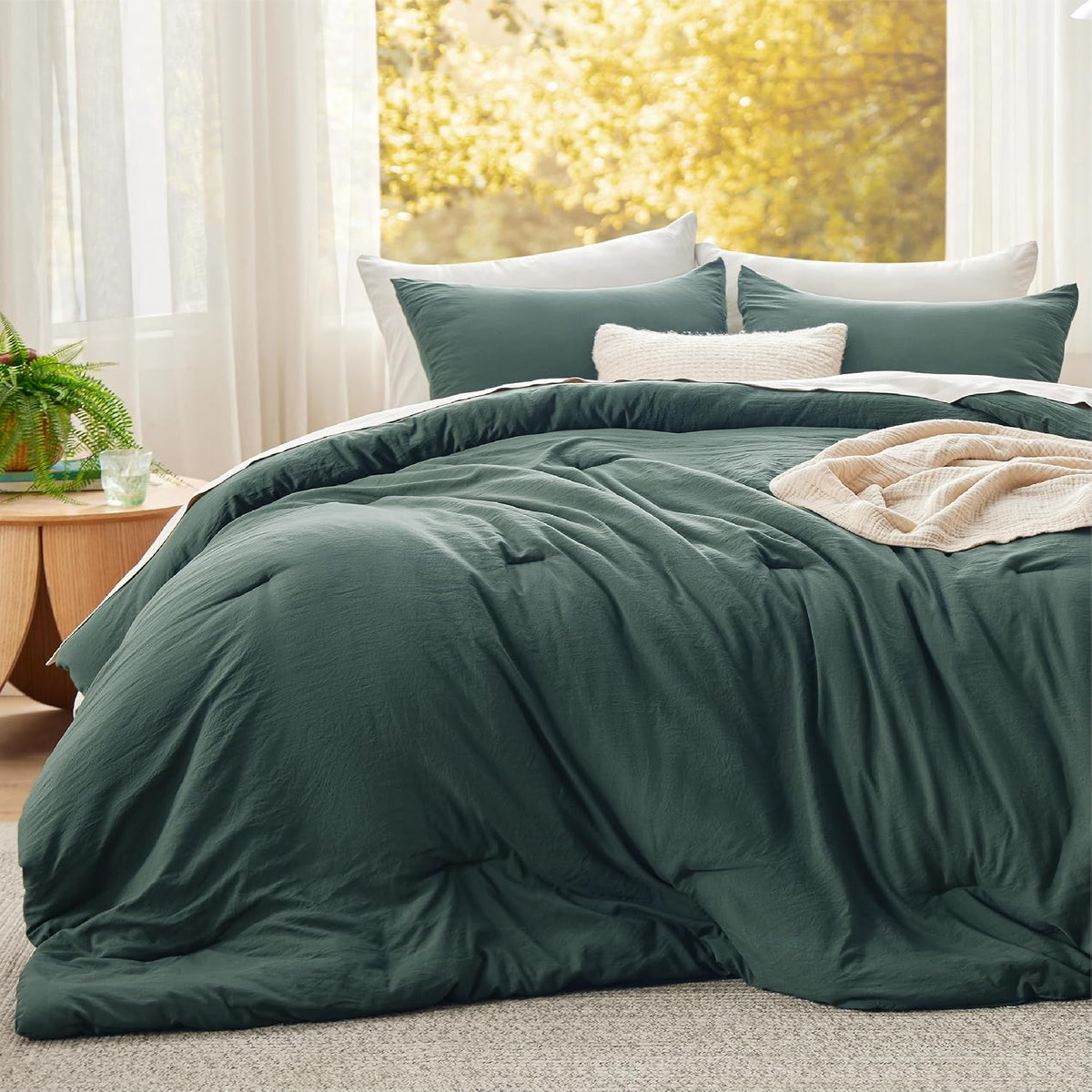 Bedsure Super King Plus Comforter Set, Forest Green Soft Prewashed Bedding for All Seasons, 3 Pieces GentleSoft™ Bed Set, 1 Lightweight Comforter (128'x120') and 2 Pillowcases (20'x36')