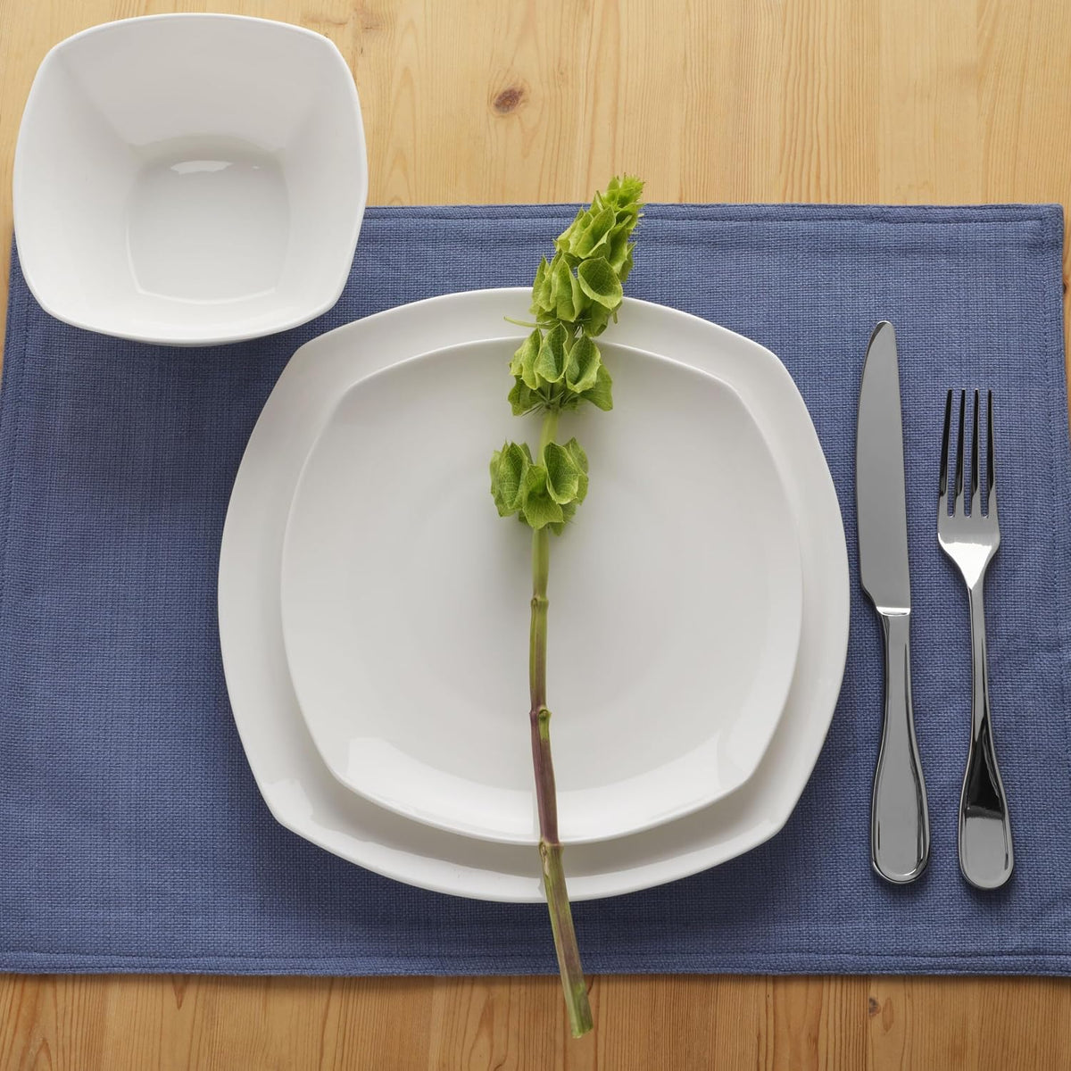 Everyday White by Fitz and Floyd Nevaeh Soft Square 12 Piece Dinnerware Set, Service for 4