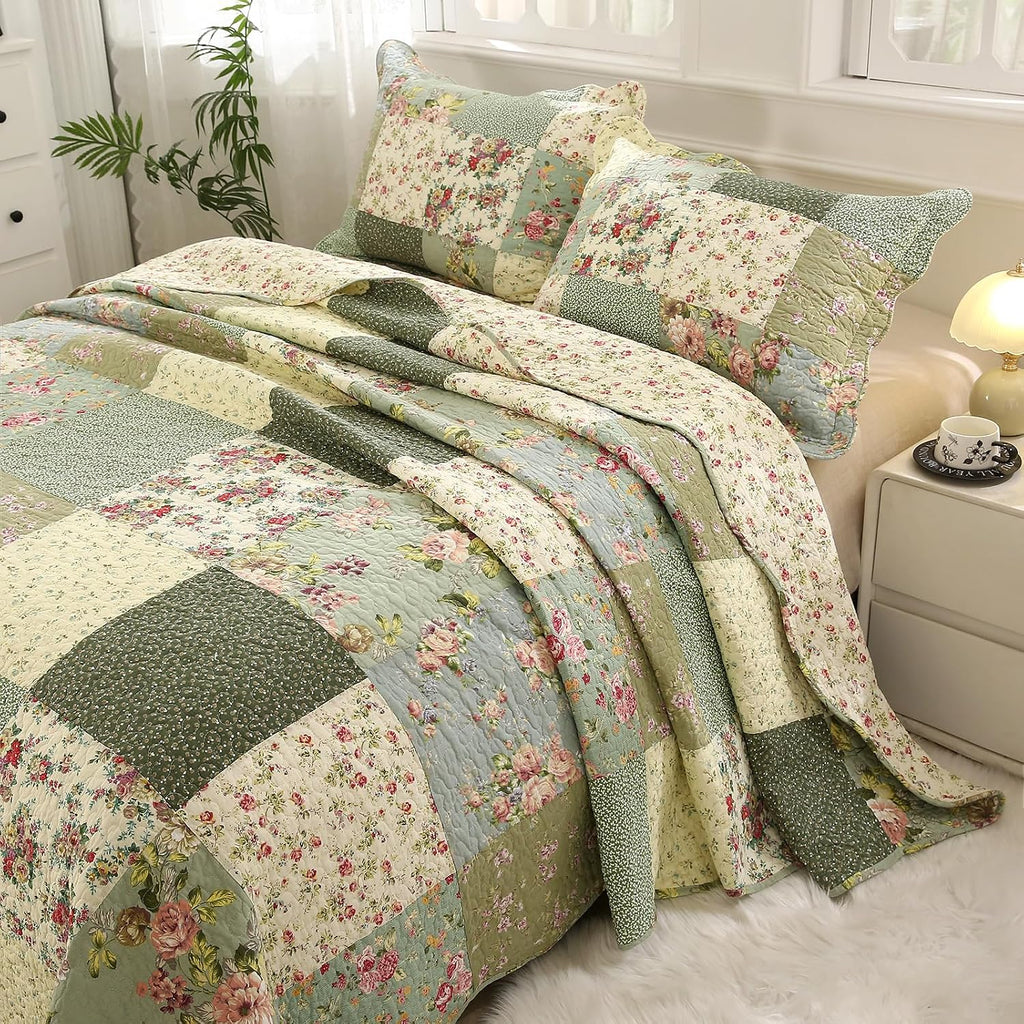 vctops Boho Patchwork Cotton Quilted Bedspread Quilt Set King Size 3 Pieces Soft Reversible Lightweight Coverlet Set Floral Print 1 Quilt and 2 Pillow Shams (Green D,King)