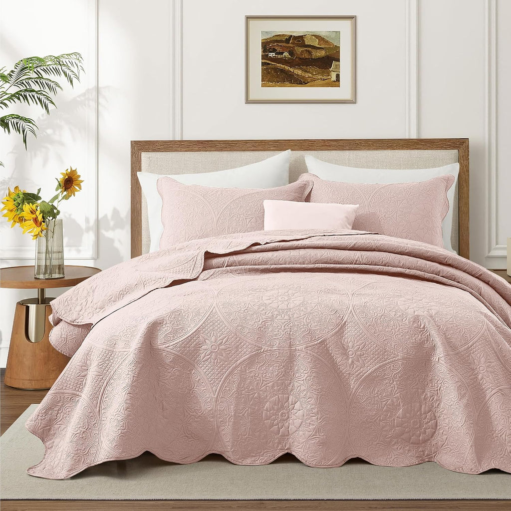 MOONLIGHT20015 10 Pack Twin Quilt Bedding Set (68' x 86') - Bulk Wholesale for Hotels, Guest Bedroom & Airbnbs - Lightweight Microfiber Reversible Floral Embossed Quilts Bedspreads (Baby Pink)