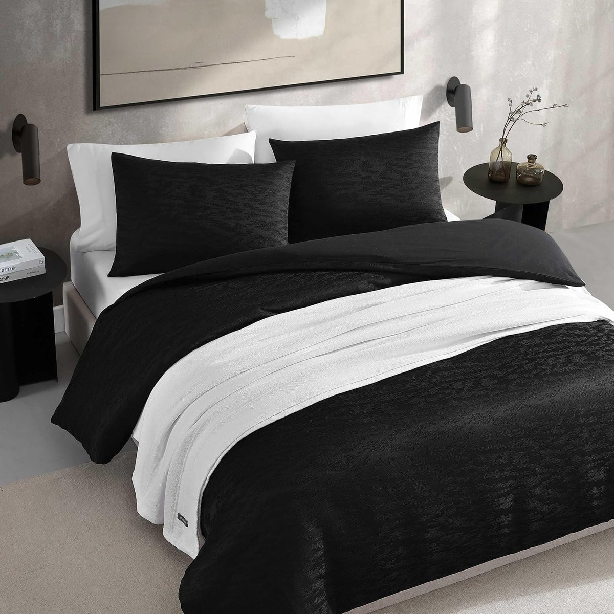 Vera Wang - King Comforter Set, Luxury Bedding Set with Matching Shams, Chic Room Essentials (Illusion Black, King)