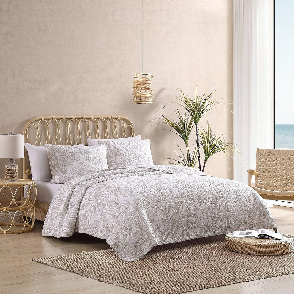 Tommy Bahama - Queen Quilt Set, Reversible Cotton Bedding with Matching Shams, Soft All Season Bedspread, Coastal Bedding Set (Palmday Beige, Queen)