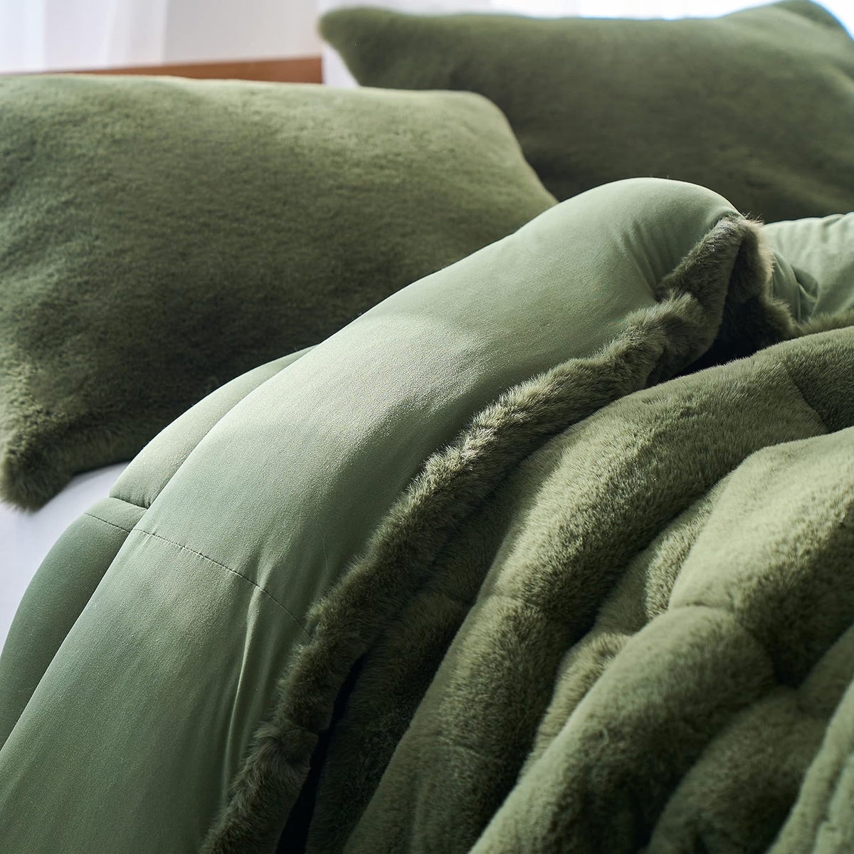 Byourbed Chunky Bunny Yoga - Coma Inducer® Twin XL Comforter - Chive