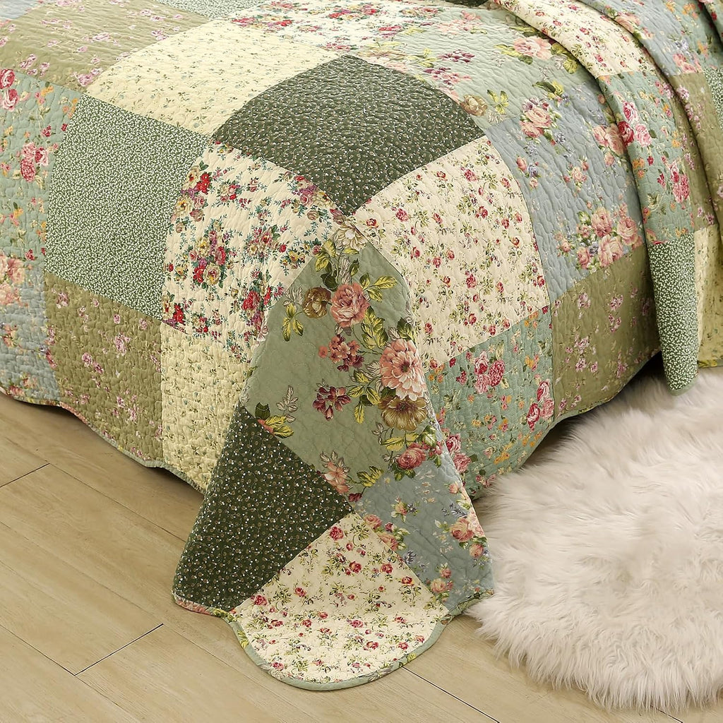 vctops Boho Patchwork Cotton Quilted Bedspread Quilt Set King Size 3 Pieces Soft Reversible Lightweight Coverlet Set Floral Print 1 Quilt and 2 Pillow Shams (Green D,King)