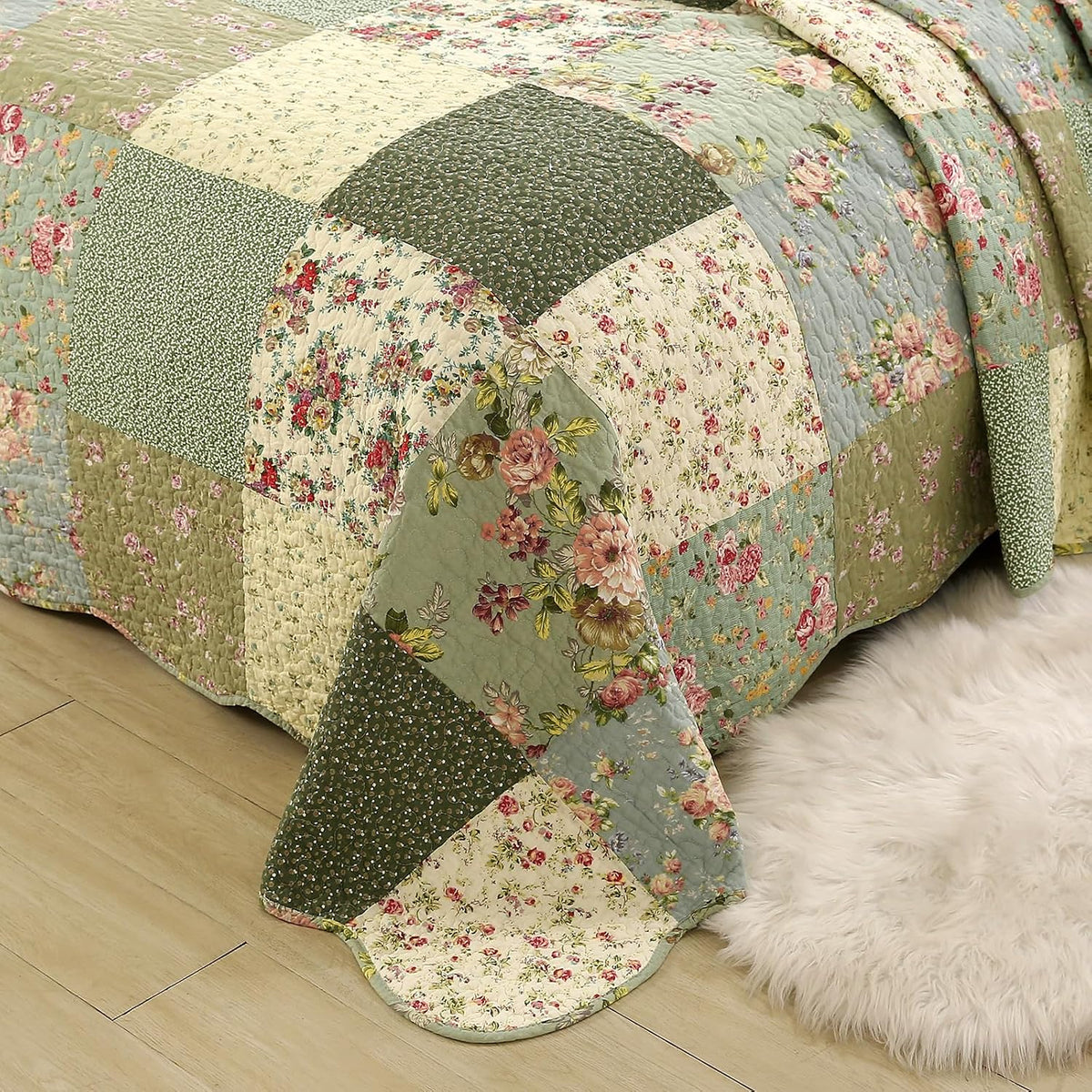 vctops Boho Patchwork Cotton Quilted Bedspread Quilt Set King Size 3 Pieces Soft Reversible Lightweight Coverlet Set Floral Print 1 Quilt and 2 Pillow Shams (Green D,King)
