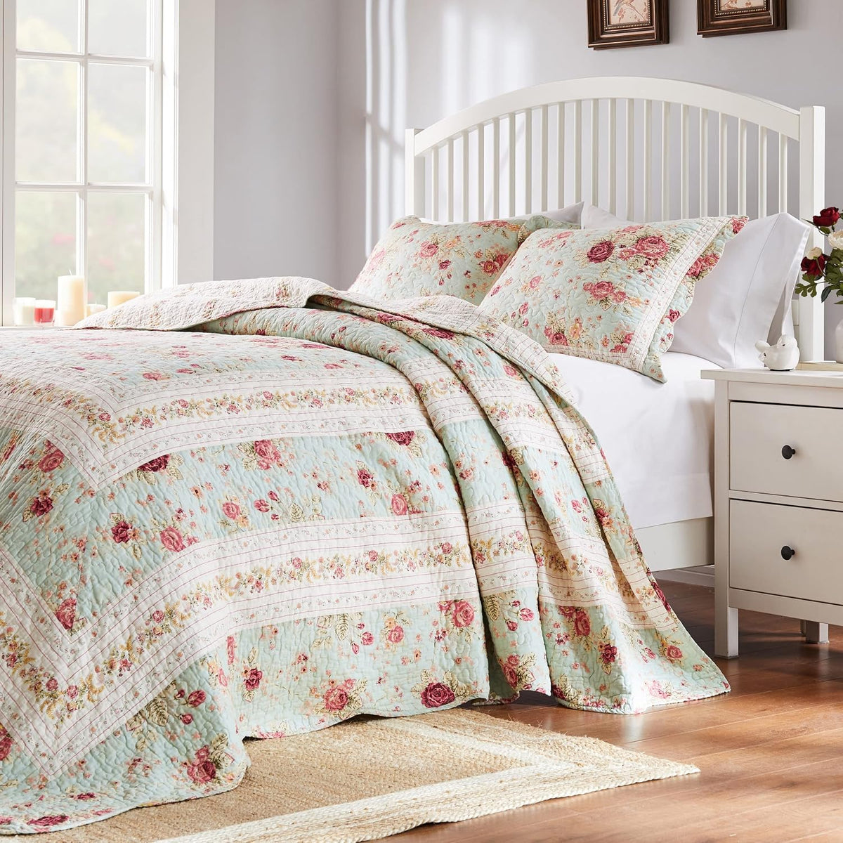 Greenland Home Antique Rose Jumbo Oversized 100% Cotton Bedding Set, Bedspread 110 W x 118 L with 2 Shams 20 W x 26 L Each, Queen (3 Piece), Blue
