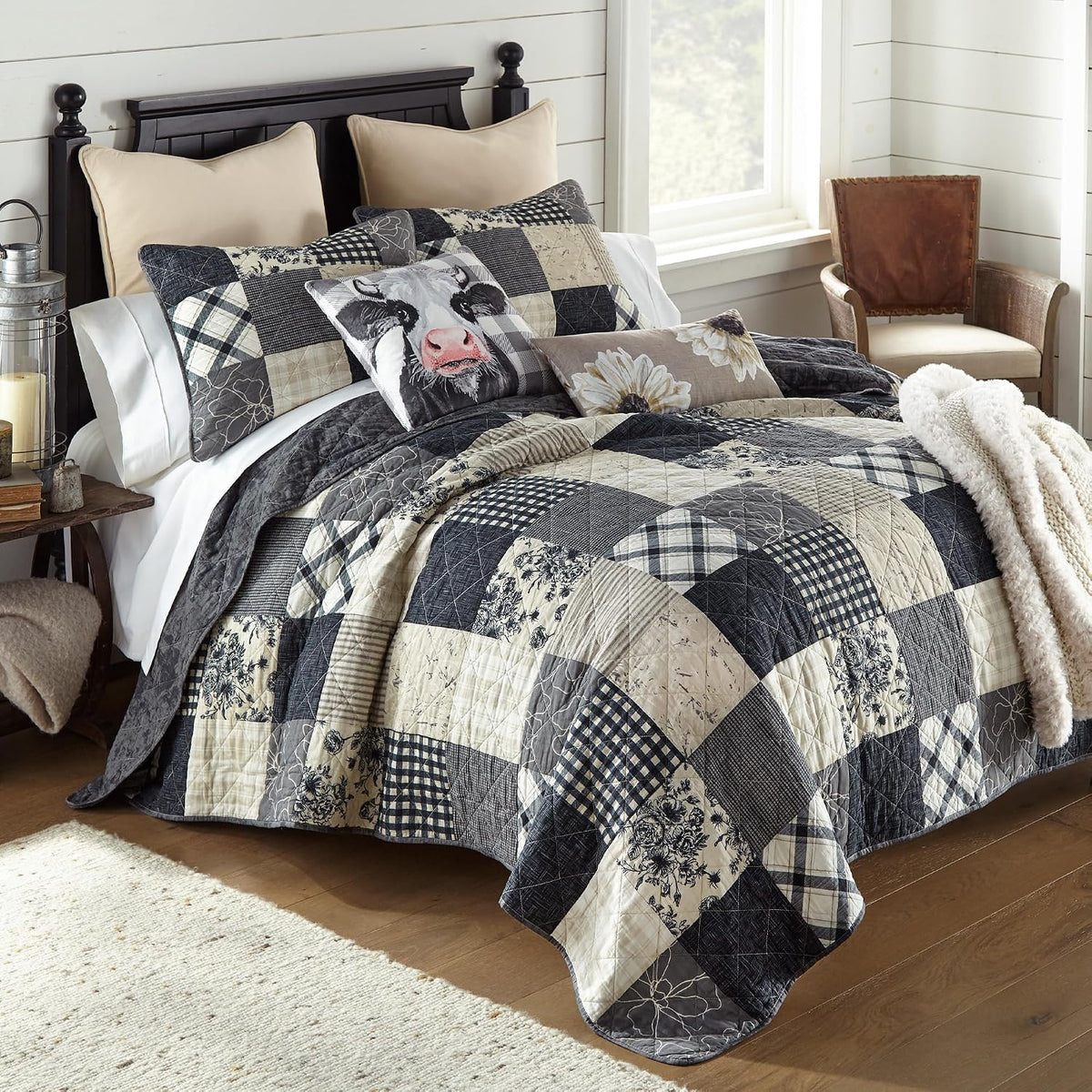 Donna Sharp Augusta- Queen Quilt Set, Measures 90 x 90, Includes 1 Quilt and 2 Standard Shams, Machine Washable