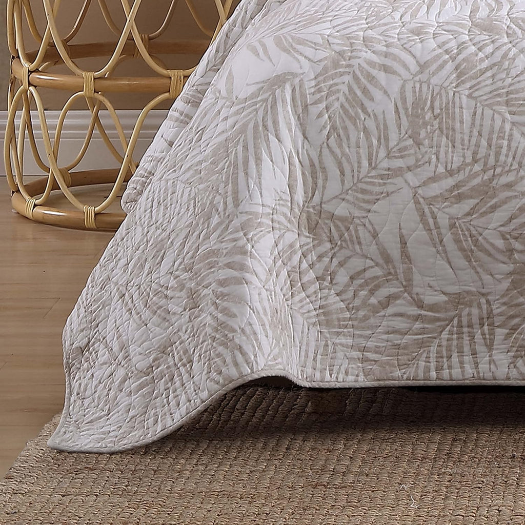 Tommy Bahama - Queen Quilt Set, Reversible Cotton Bedding with Matching Shams, Soft All Season Bedspread, Coastal Bedding Set (Palmday Beige, Queen)