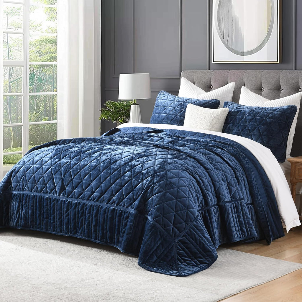 Homzard Velvet Super King Size Quilt, Navy Blue Super King Comforter Set (130'*118') with 2 Pillow Shams, Luxury Bedding SetPatchwork Bedspread Set, Lightweight Coverlet 3 Piece