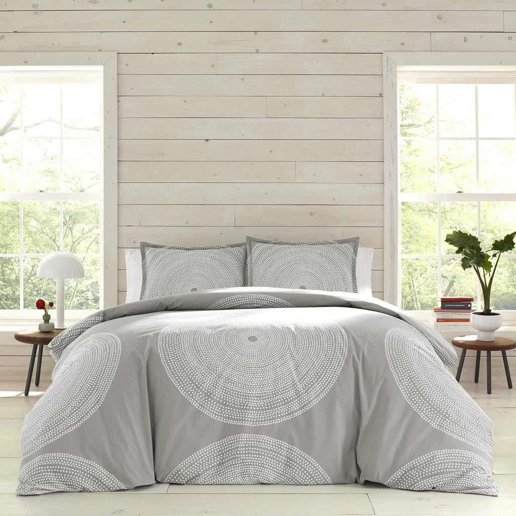 Marimekko - Queen Comforter Set, Smooth Cotton Percale Bedding with Matching Shams, Medium Weight Home Decor (Fokus Grey, Queen)