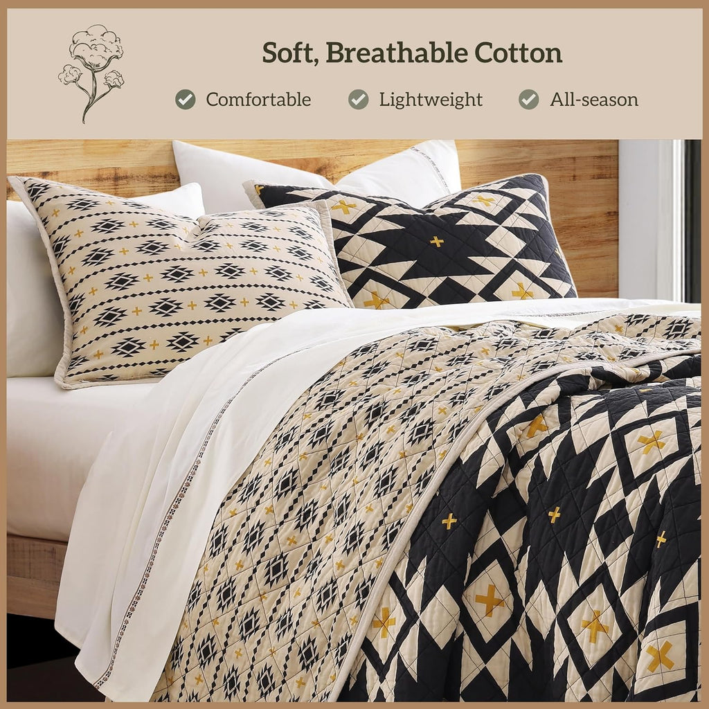 Paseo Road High Desert Queen Quilt Set, 3 Piece Rustic Western Bedding Set with Pillow Shams, Lightweight Reversible Cotton Quilt with Southwestern Aztec Pattern, Soft Breathable Cozy Boho Bedding