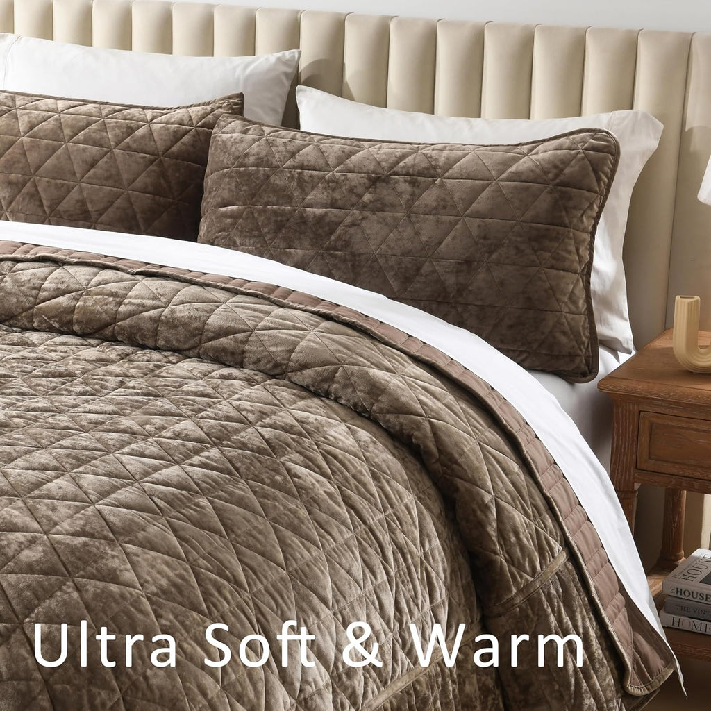Homzard Velvet Oversized King Comforter Set, Mocha Brown Bedding Set (118'*118') with 2 Pillow Shams, Luxury Oversized King Size Quilt,Patchwork Bedspread Set,Coverlet 3 Piece