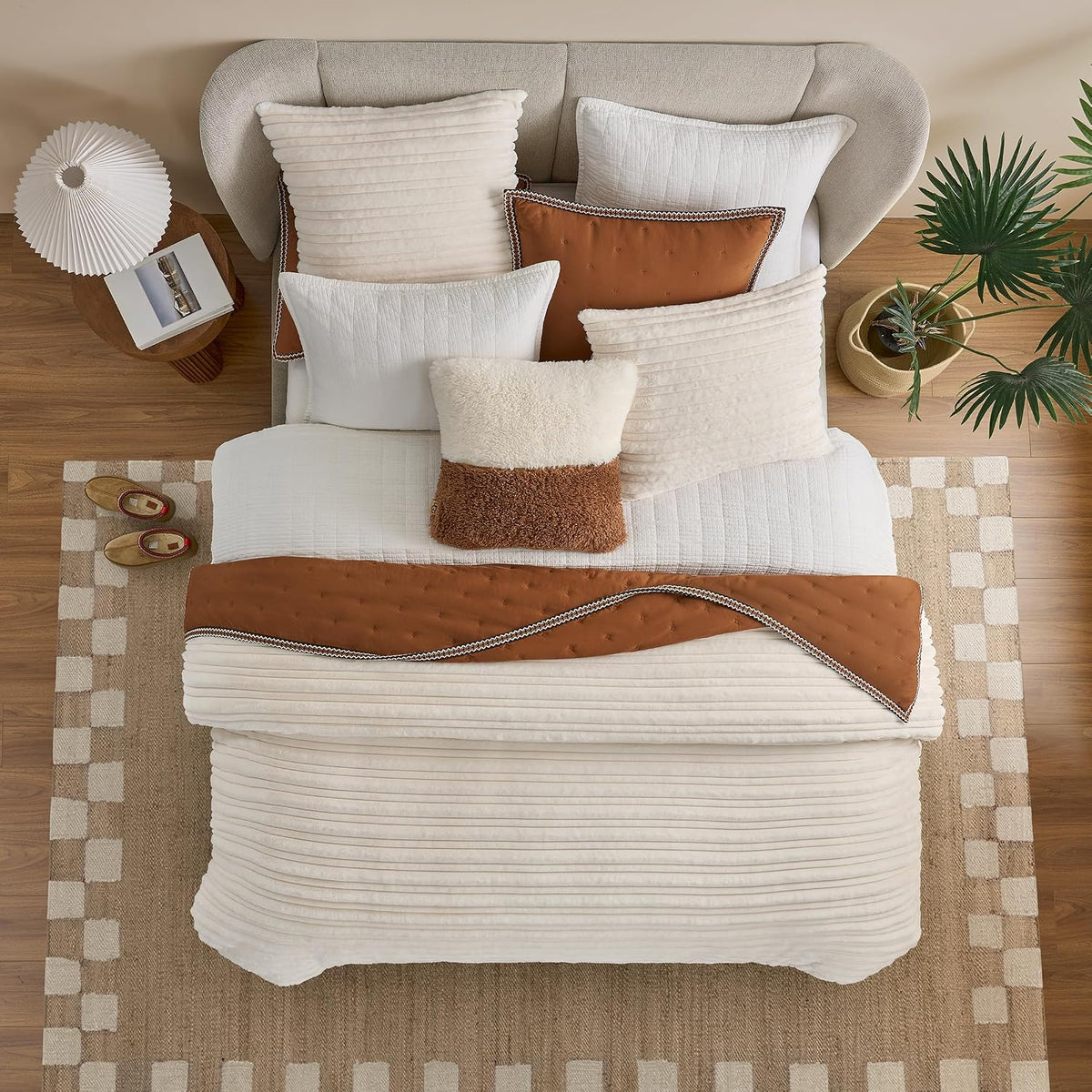UGG Brinkley Full/Queen Comforter Set – Plush Faux Fur Bedding for Cozy Farmhouse & Boho Chic Decor, Hotel-Style Comforter Full/Queen Size with 2 Pillow Shams, Soft Bedding Set, Snow White | Luxury