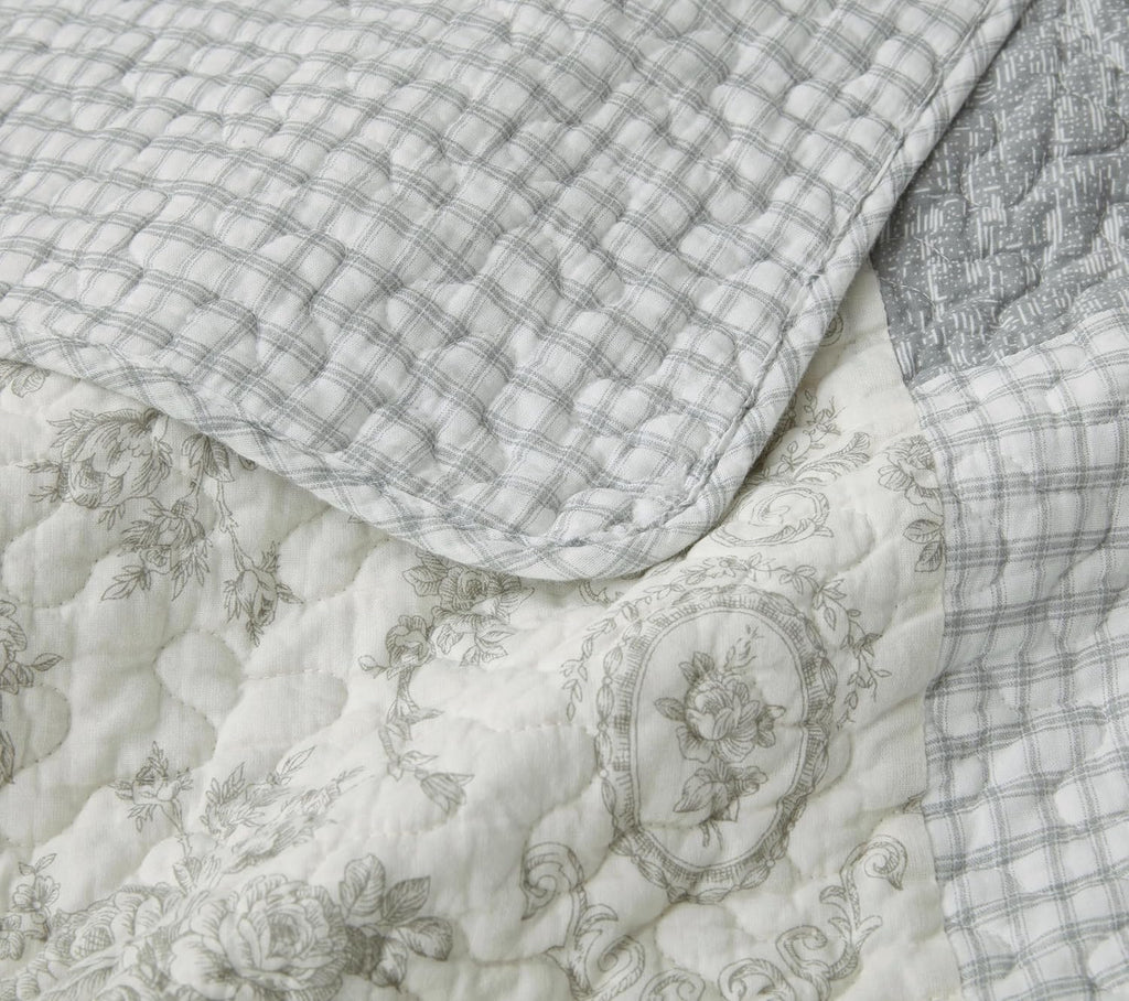 Chezmoi Collection Cooper 3-Piece Muted Gray White Ivory Floral Plaid Patchwork Quilt Set - Pre-Washed Cotton Quilted Lightweight Reversible Bedspread for All Seasons, Oversized King 120x96