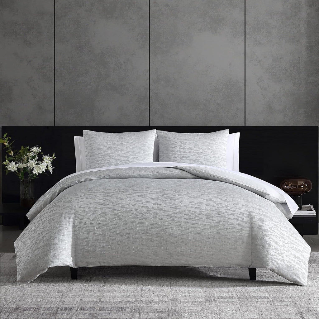 Vera Wang - King Comforter Set, Luxury Bedding Set with Matching Shams, Chic Room Essentials (Illusion Grey, King)