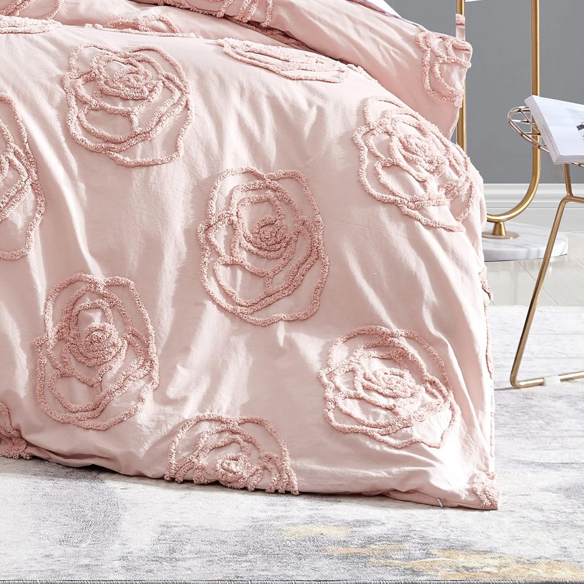 Betsey Johnson - Queen Duvet Cover Set, Reversible Cotton Bedding with Matching Shams & Bonus Throw Pillow, Chic Bedding Set (Rambling Roses Pink, Queen)