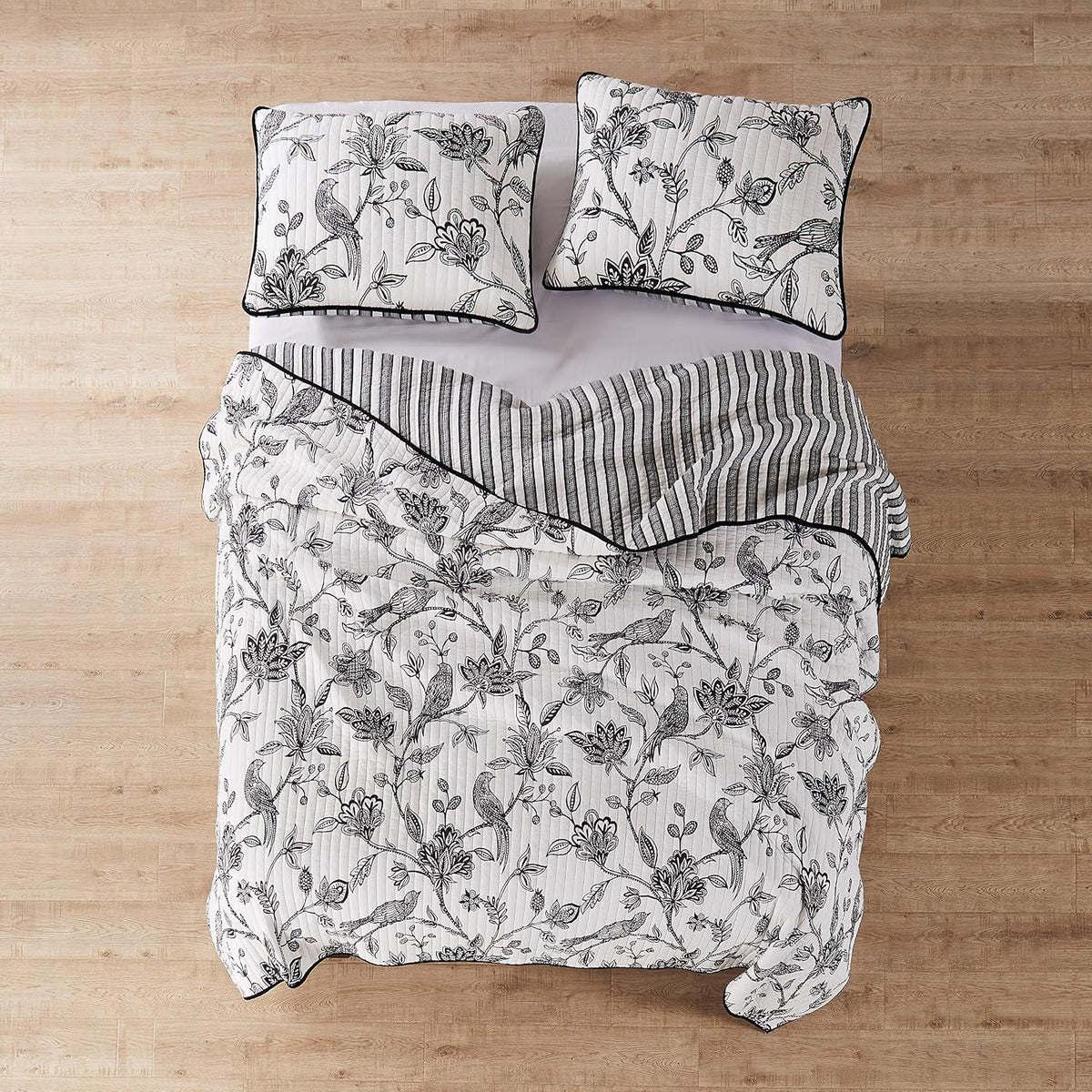 Levtex Home - Tanzie Black Quilt Set - Twin/Twin XL Quilt + One Standard Pillow Sham - Black and White - Quilt (68x86in.) and Pillow Shams (26x20in.) - Reversible - Cotton Fabric