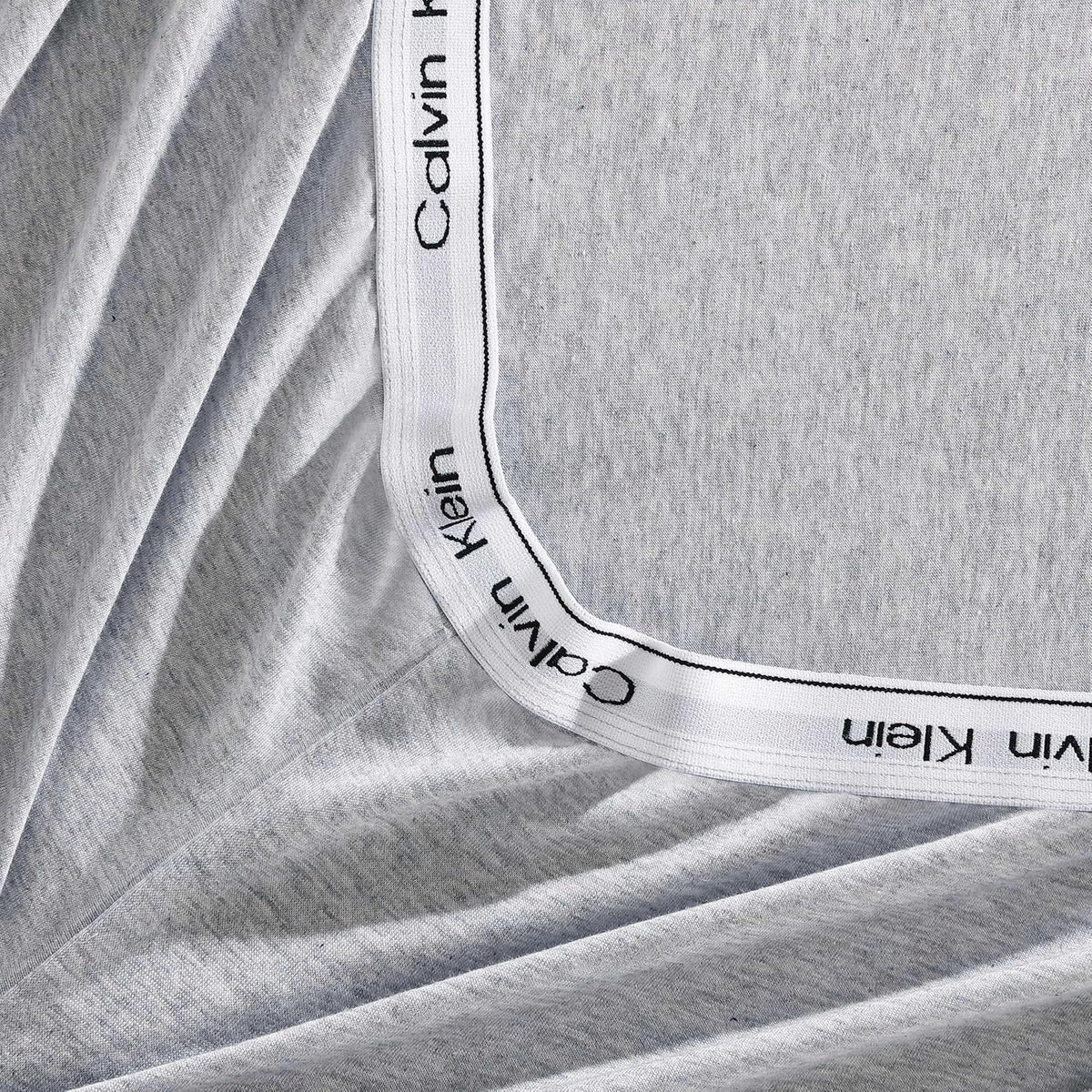 Calvin Klein - King Size Sheets Set, Naturally Soft Cotton-Blend Melange Jersey Bedding - Bed Sheets with Matching Pillowcases & Fitted Sheet (Modern Cotton Grey/Blue)