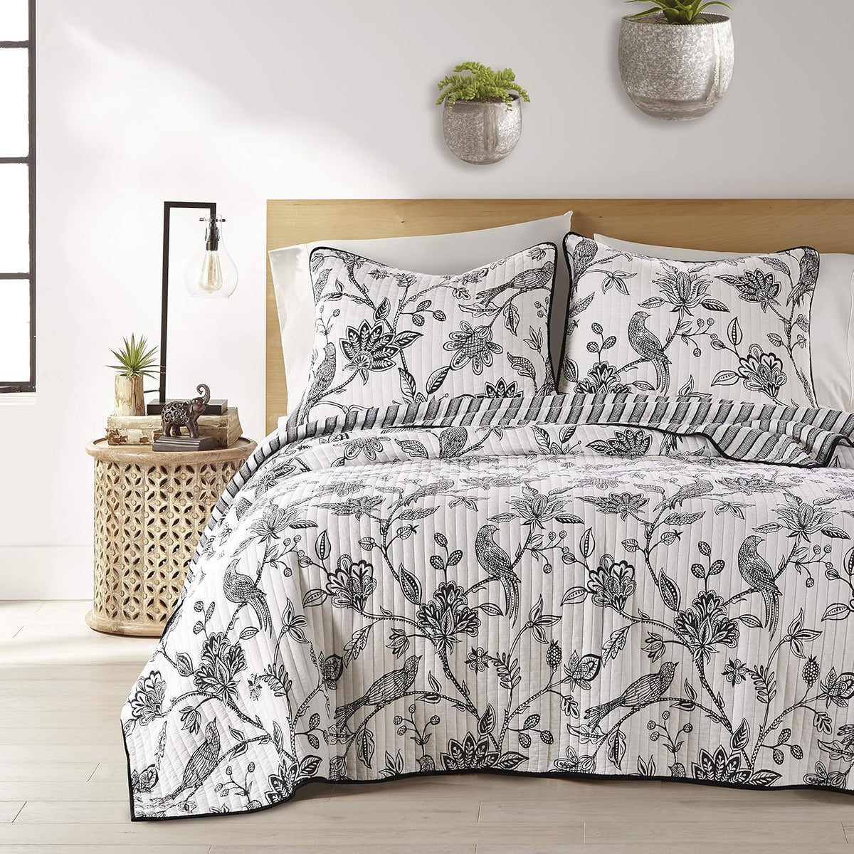 Levtex Home - Tanzie Black Quilt Set - Twin/Twin XL Quilt + One Standard Pillow Sham - Black and White - Quilt (68x86in.) and Pillow Shams (26x20in.) - Reversible - Cotton Fabric