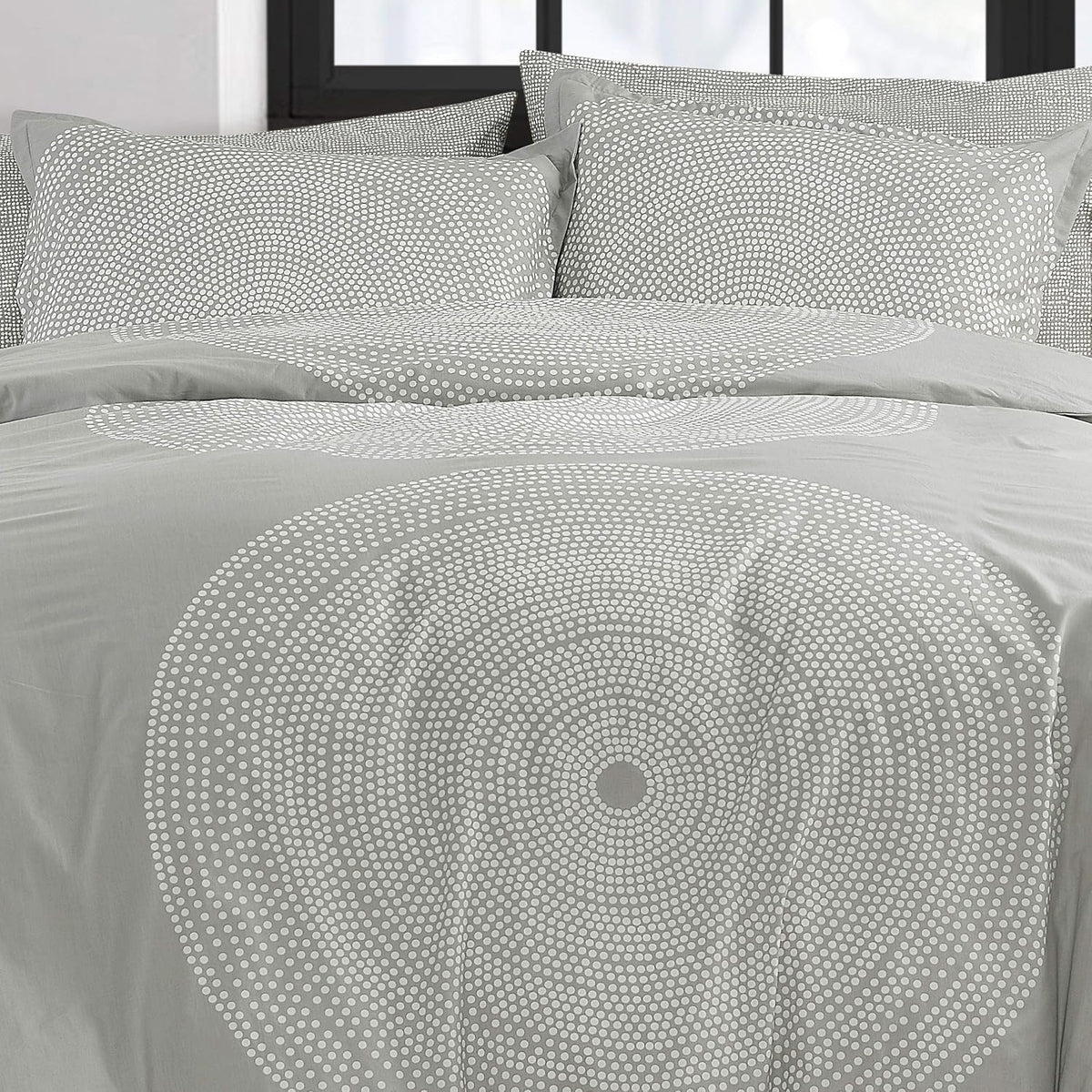 Marimekko - Queen Comforter Set, Smooth Cotton Percale Bedding with Matching Shams, Medium Weight Home Decor (Fokus Grey, Queen)