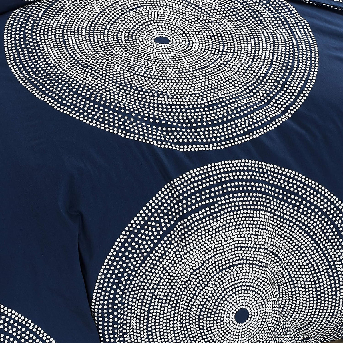 Marimekko - Comforter Set, Smooth Cotton Percale Bedding with Matching Shams, Medium Weight Home Decor (Fokus Navy, Queen)