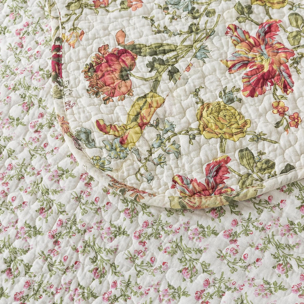Etwel 100% Cotton Patchwork King Size Quilt Set - Lightweight Breathable Reversible Bedspread for Hot Sleepers, Farmhouse Floral Bedding Set with 2 Pillow Shams for All Season (106'x94', Beige Floral)
