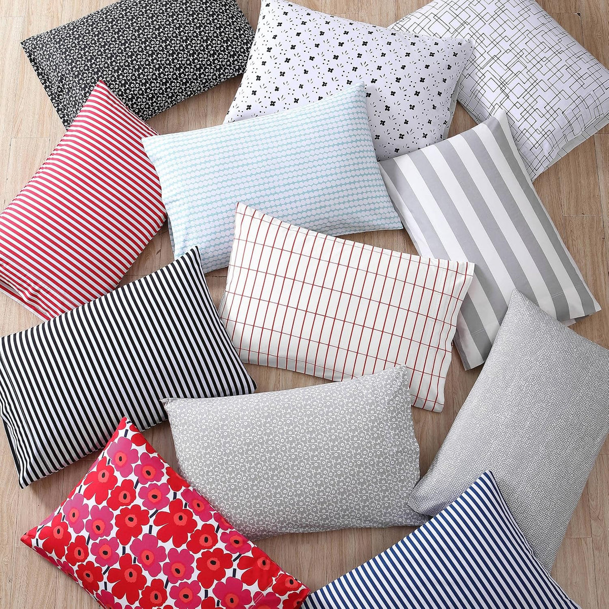 Marimekko- Full Sheet Set, Cotton Percale Bedding Set, Crisp & Cool, Lightweight & Breathable (Pieni Tiiliskivi Red, Full)