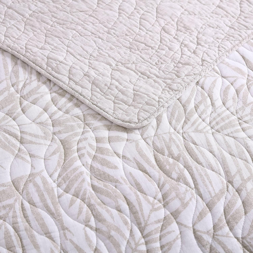 Tommy Bahama - Queen Quilt Set, Reversible Cotton Bedding with Matching Shams, Soft All Season Bedspread, Coastal Bedding Set (Palmday Beige, Queen)